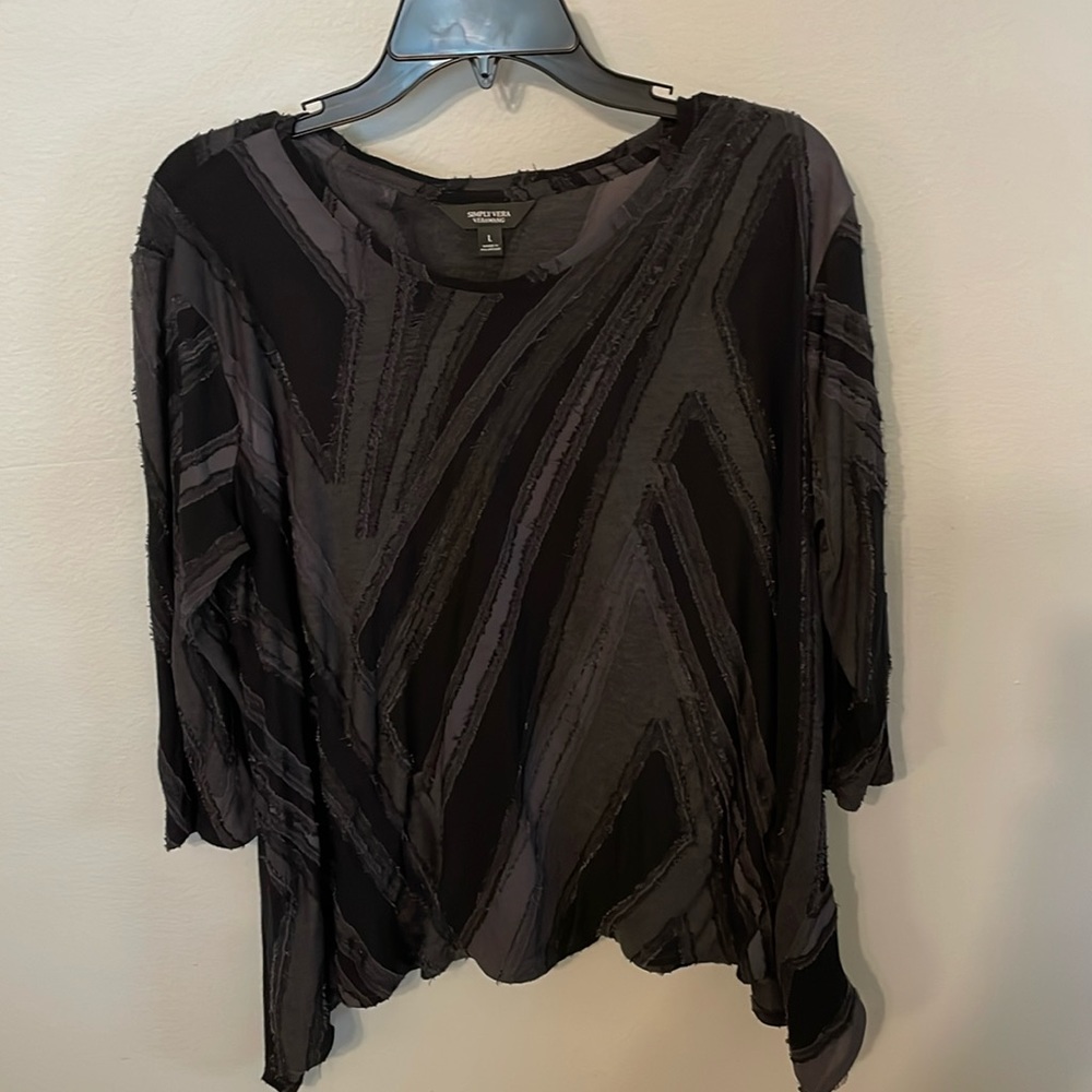 Simply Vera Tunic, Black and Gray Abstract Print, Very Flowy Soft Rayon Blend